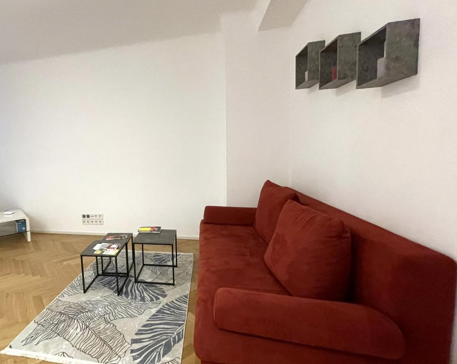 Home Sweet Home - Stephansdom Wina Bagian luar foto